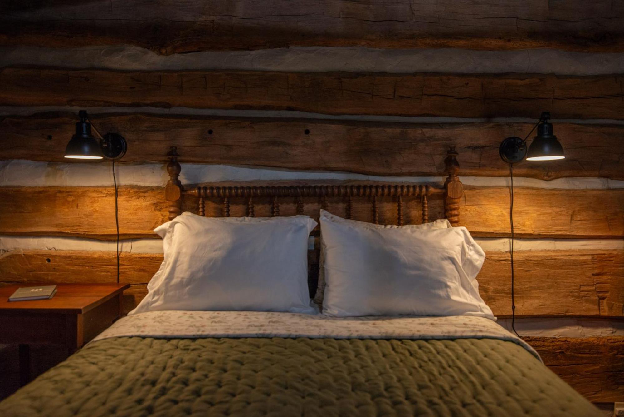Moore House Inn & Cabins Marlinton Δωμάτιο φωτογραφία