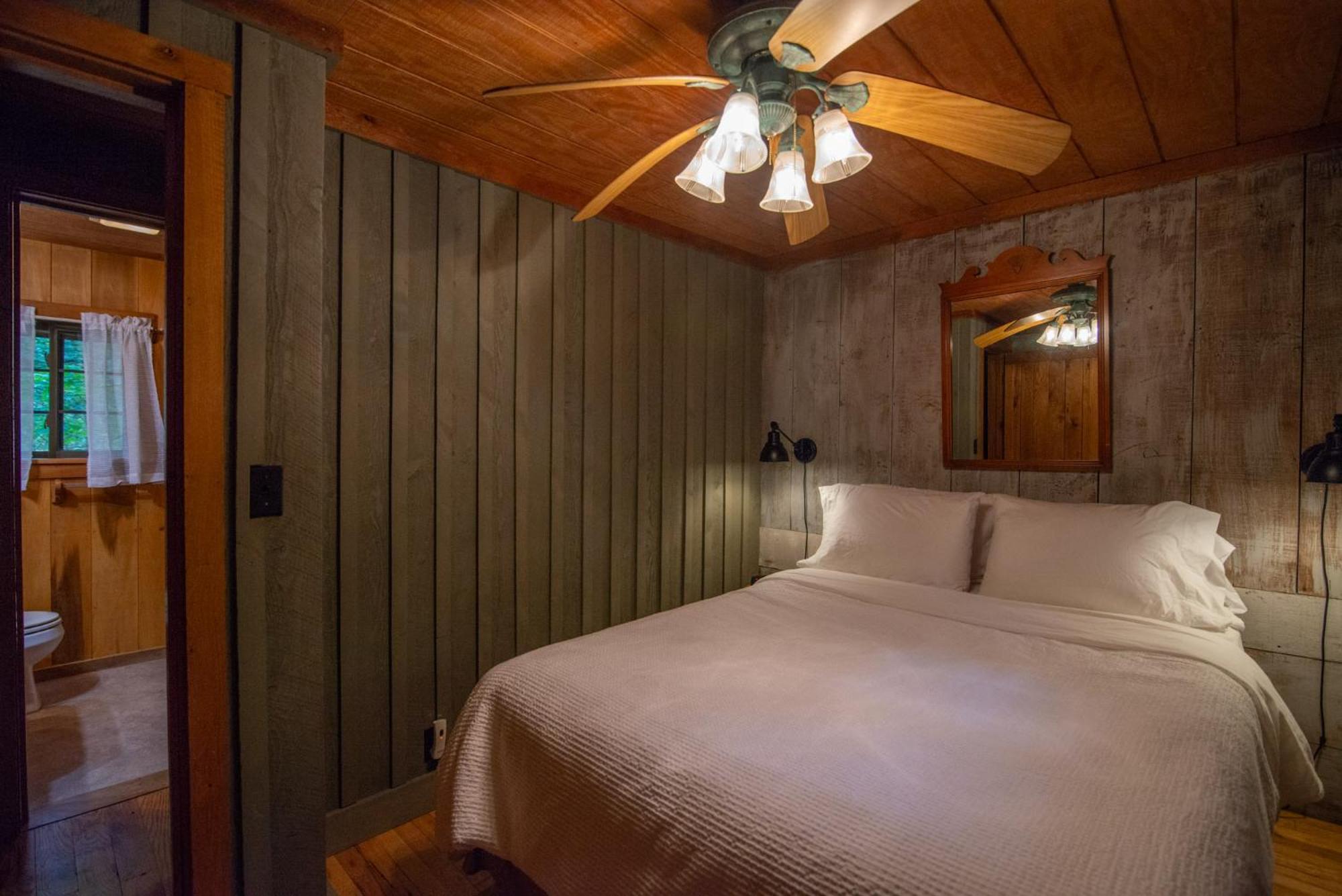 Moore House Inn & Cabins Marlinton Δωμάτιο φωτογραφία