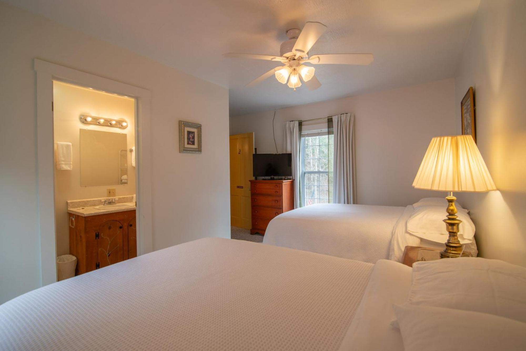 Moore House Inn & Cabins Marlinton Δωμάτιο φωτογραφία