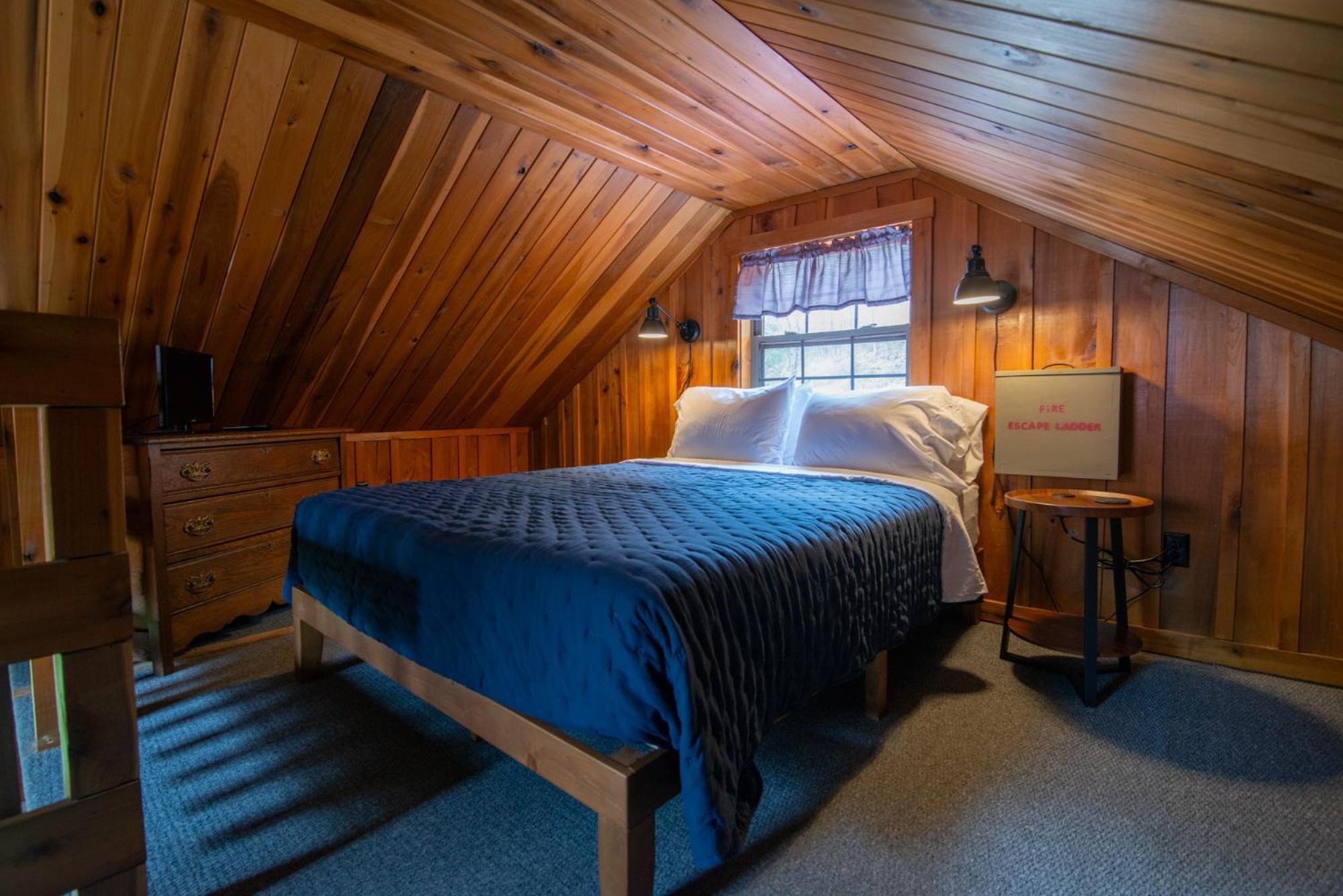 Moore House Inn & Cabins Marlinton Εξωτερικό φωτογραφία