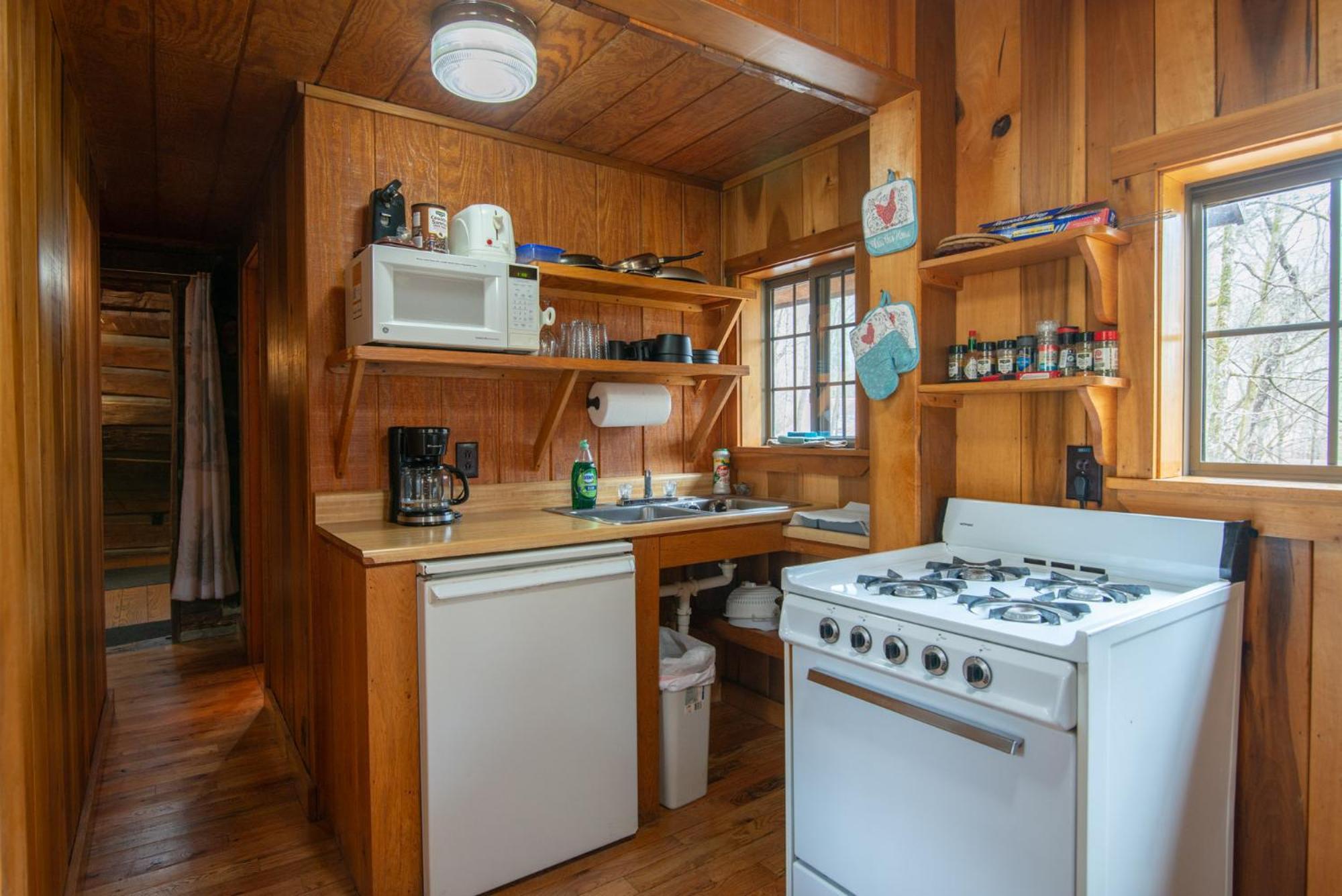 Moore House Inn & Cabins Marlinton Εξωτερικό φωτογραφία