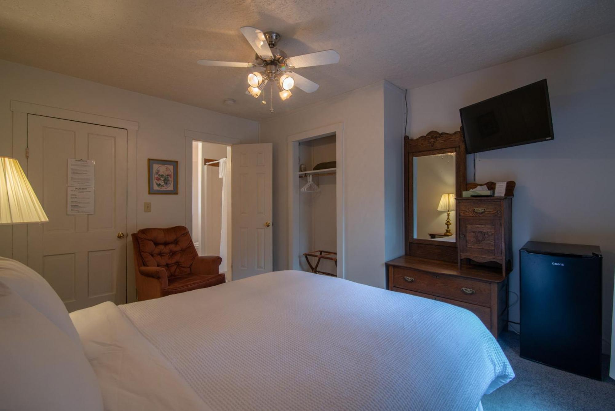 Moore House Inn & Cabins Marlinton Δωμάτιο φωτογραφία