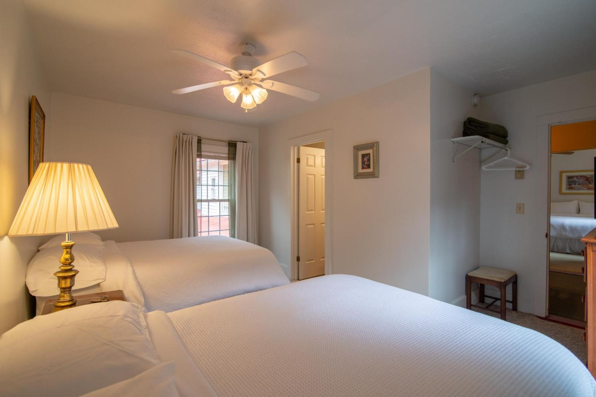 Moore House Inn & Cabins Marlinton Δωμάτιο φωτογραφία