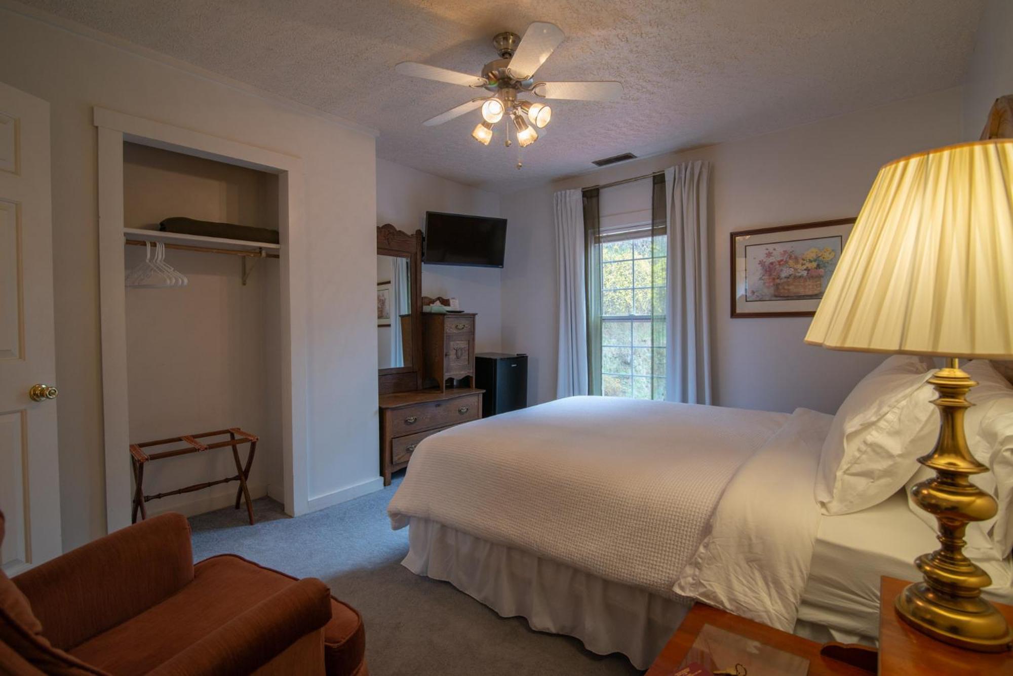 Moore House Inn & Cabins Marlinton Δωμάτιο φωτογραφία