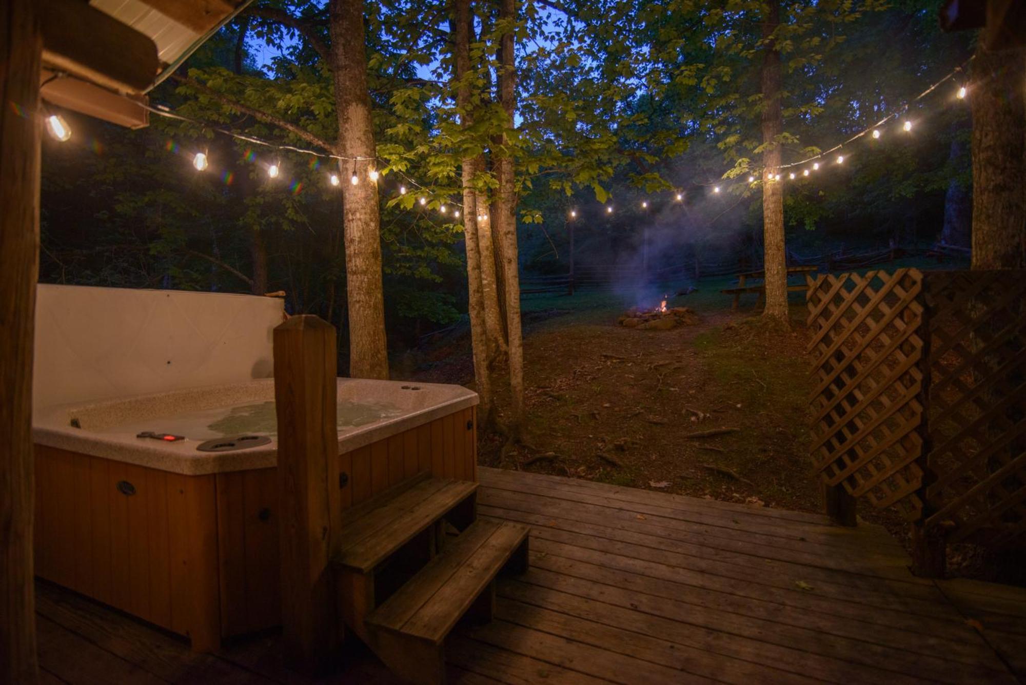 Moore House Inn & Cabins Marlinton Εξωτερικό φωτογραφία