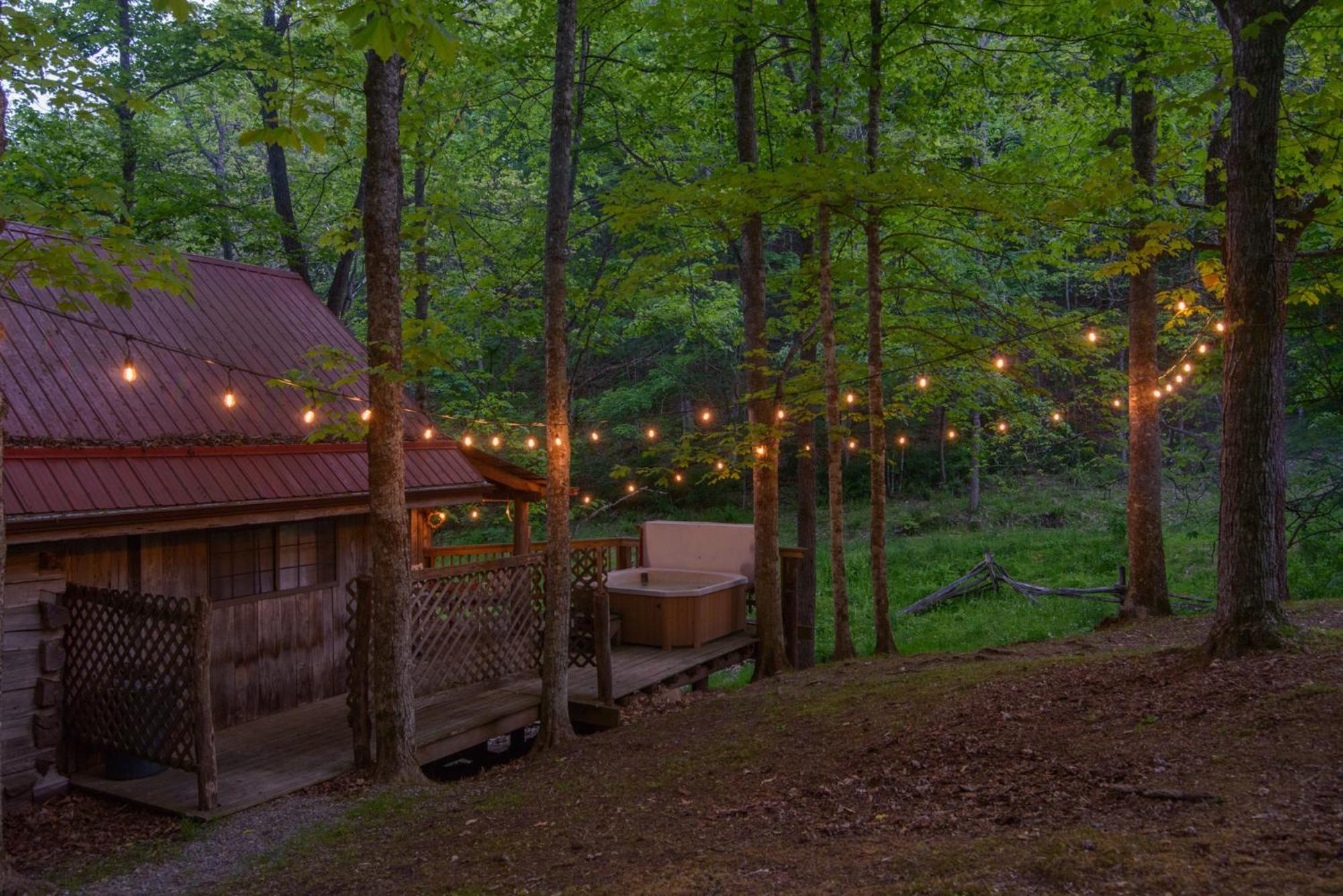 Moore House Inn & Cabins Marlinton Εξωτερικό φωτογραφία